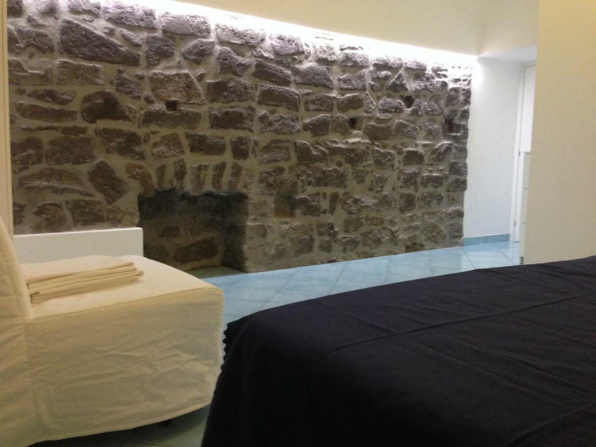 B&B La Grotta Marina Вико-Экуенсе Экстерьер фото