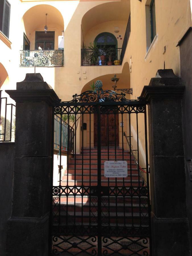 B&B La Grotta Marina Вико-Экуенсе Экстерьер фото