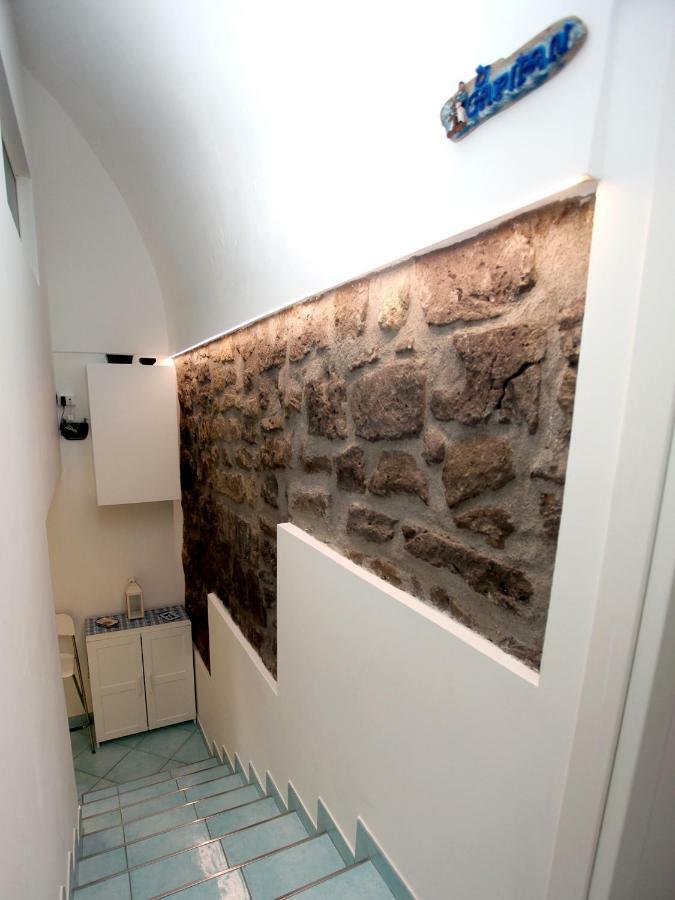 B&B La Grotta Marina Вико-Экуенсе Экстерьер фото