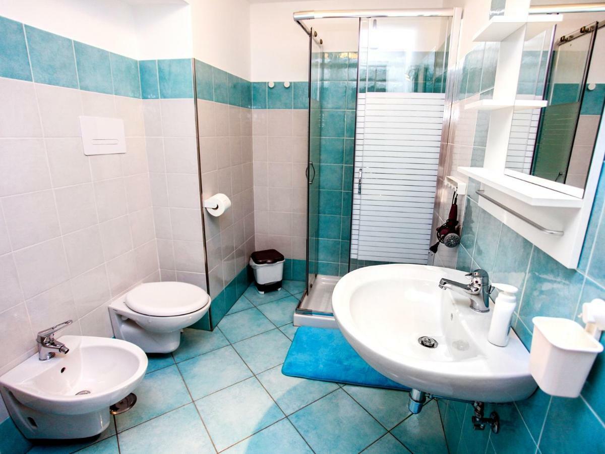 B&B La Grotta Marina Вико-Экуенсе Экстерьер фото